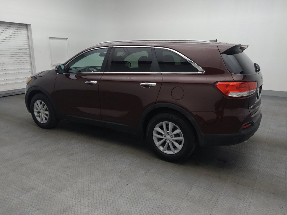 Used 2017 Kia Sorento LX image 3