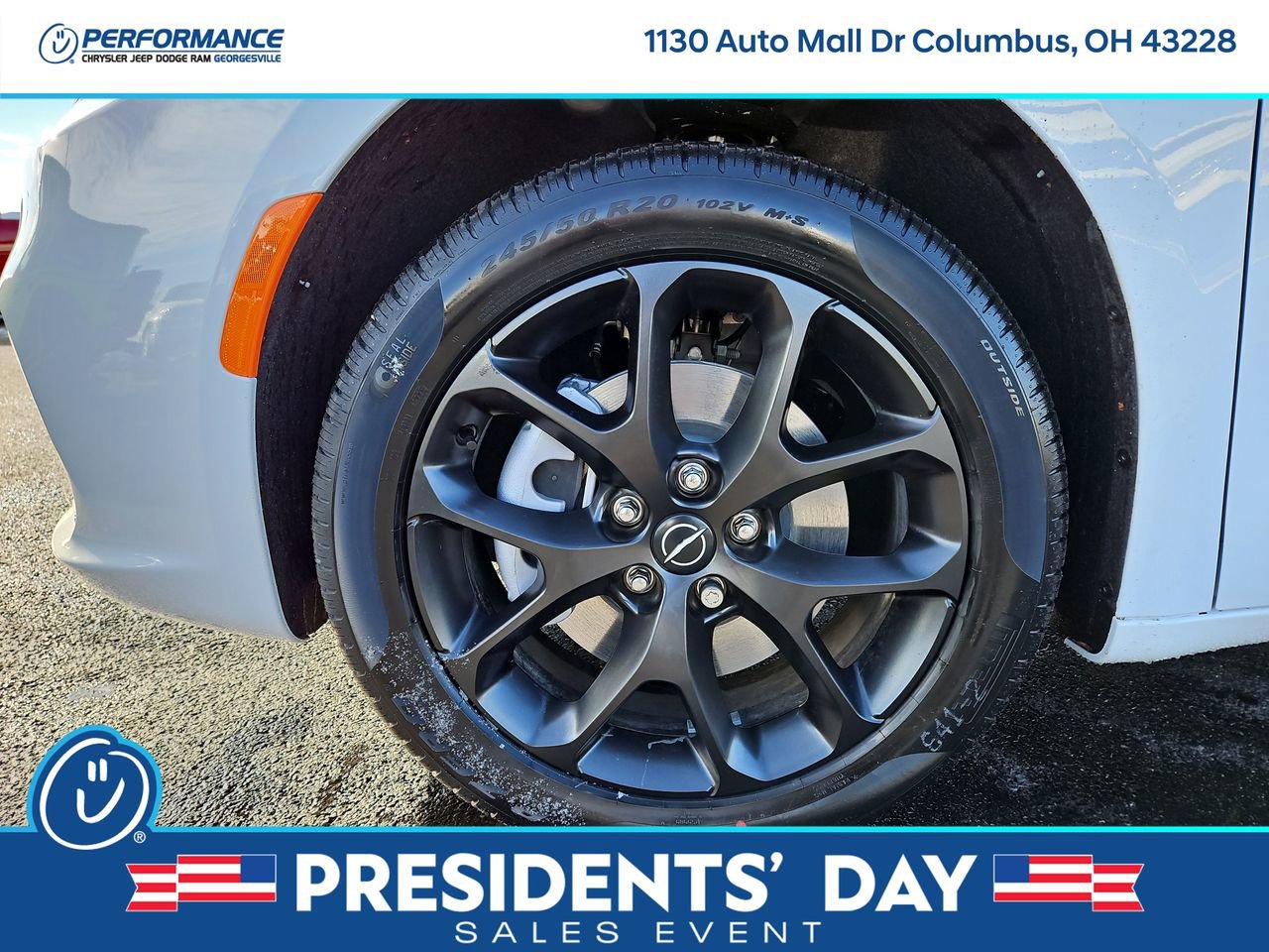 New 2026 Chrysler Pacifica Select image 9