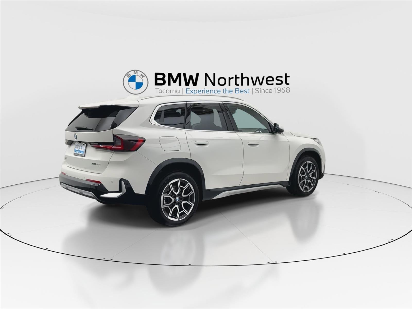 New 2026 BMW X1 xDrive28i w/ Convenience Package AWD/4WD image 3
