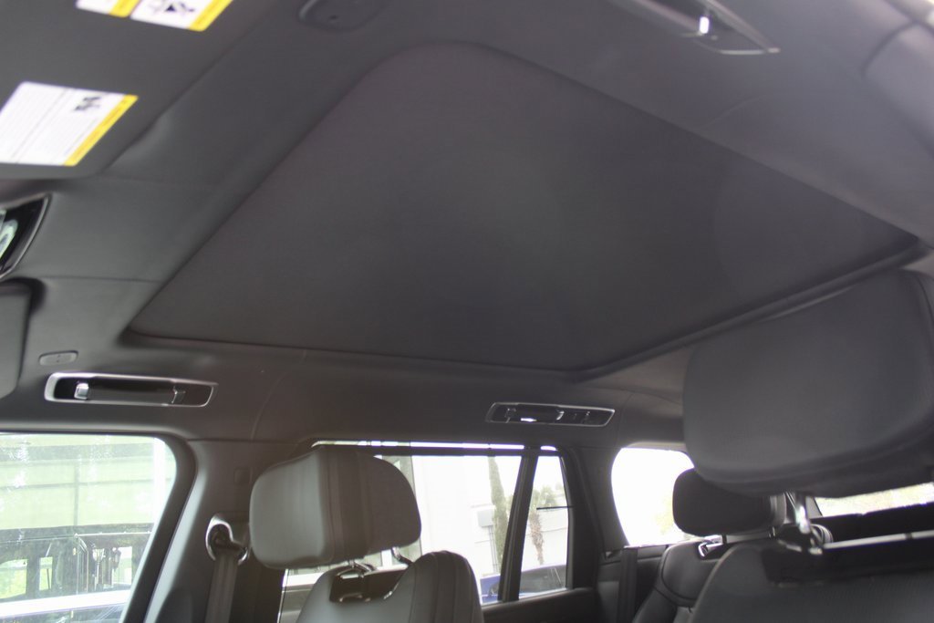 New 2025 Land Rover Range Rover SV image 54