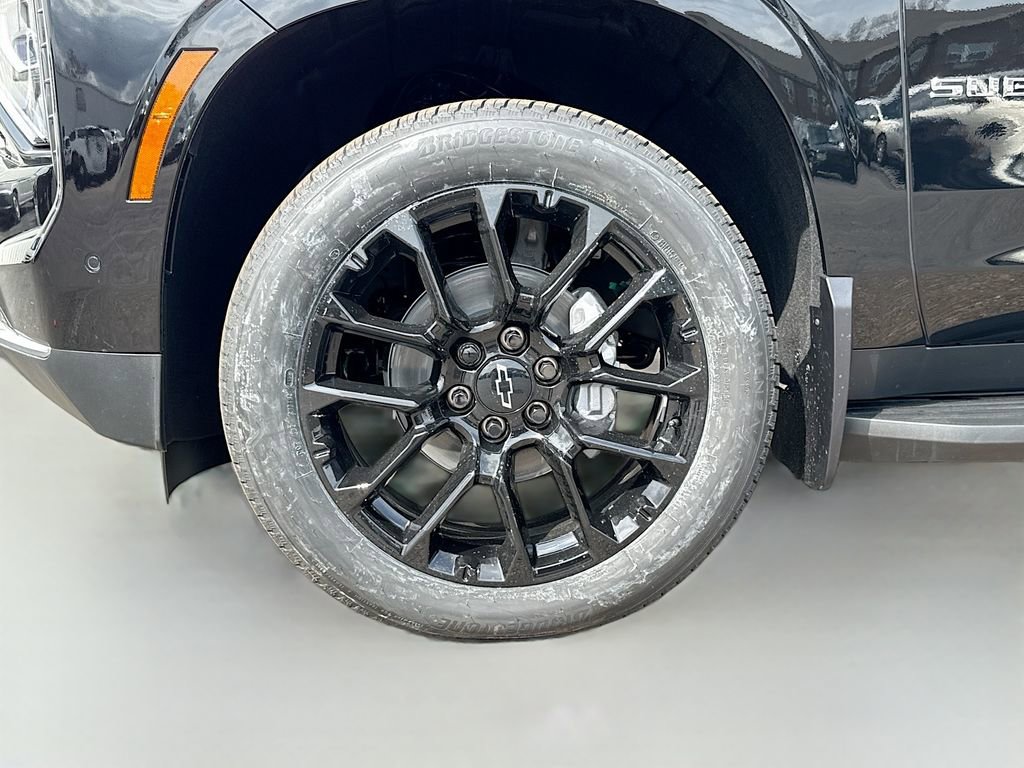 New 2026 Chevrolet Suburban Premier AWD/4WD image 35