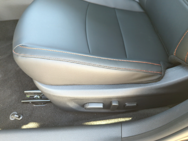 Certified 2025 Nissan Sentra SR w/ SR Premium Package FWD image 29