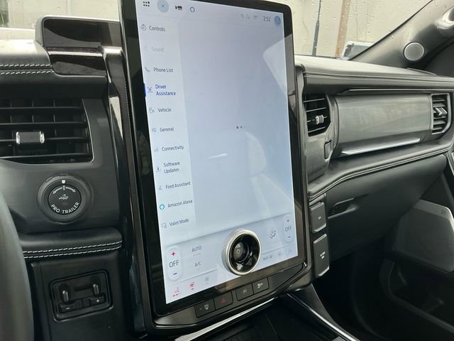 Used 2023 Ford F150 Lightning Platinum image 24