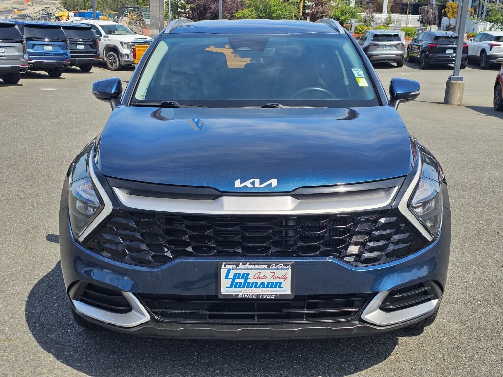 Used 2023 Kia Sportage EX AWD/4WD image 2
