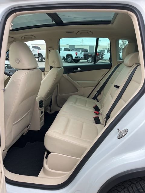 Used 2017 Volkswagen Tiguan Wolfsburg Edition image 30