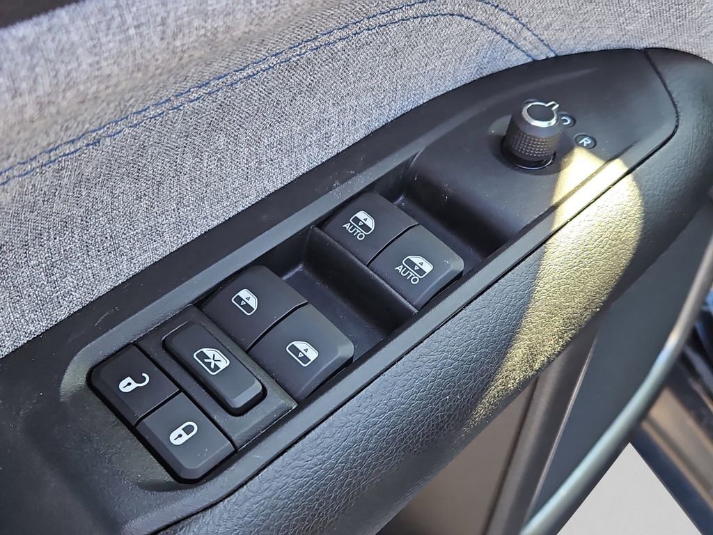 Used 2022 Jeep Compass Latitude w/ Convenience Group image 27