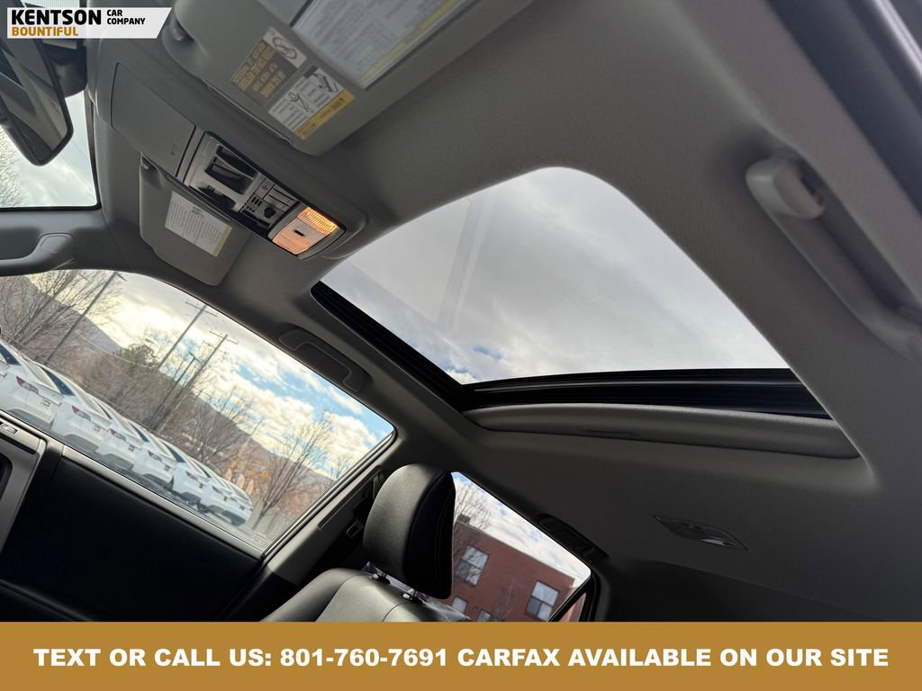 Used 2024 Toyota 4Runner SR5 Premium w/ Moonroof Package image 29
