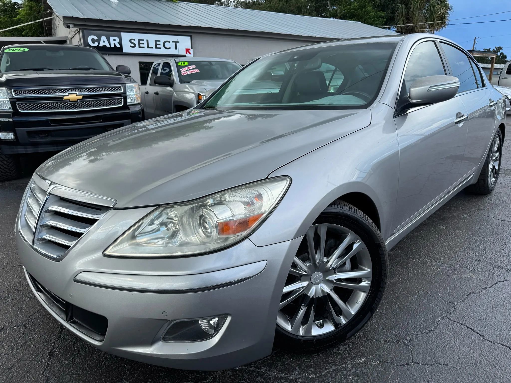 Used 2011 Hyundai Genesis 3.8 w/ Technology Pkg 4