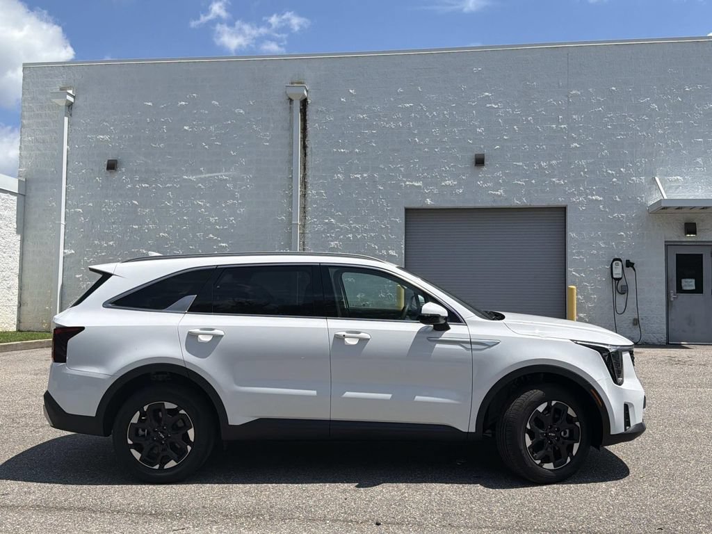 Used 2026 Kia Sorento S AWD/4WD image 3
