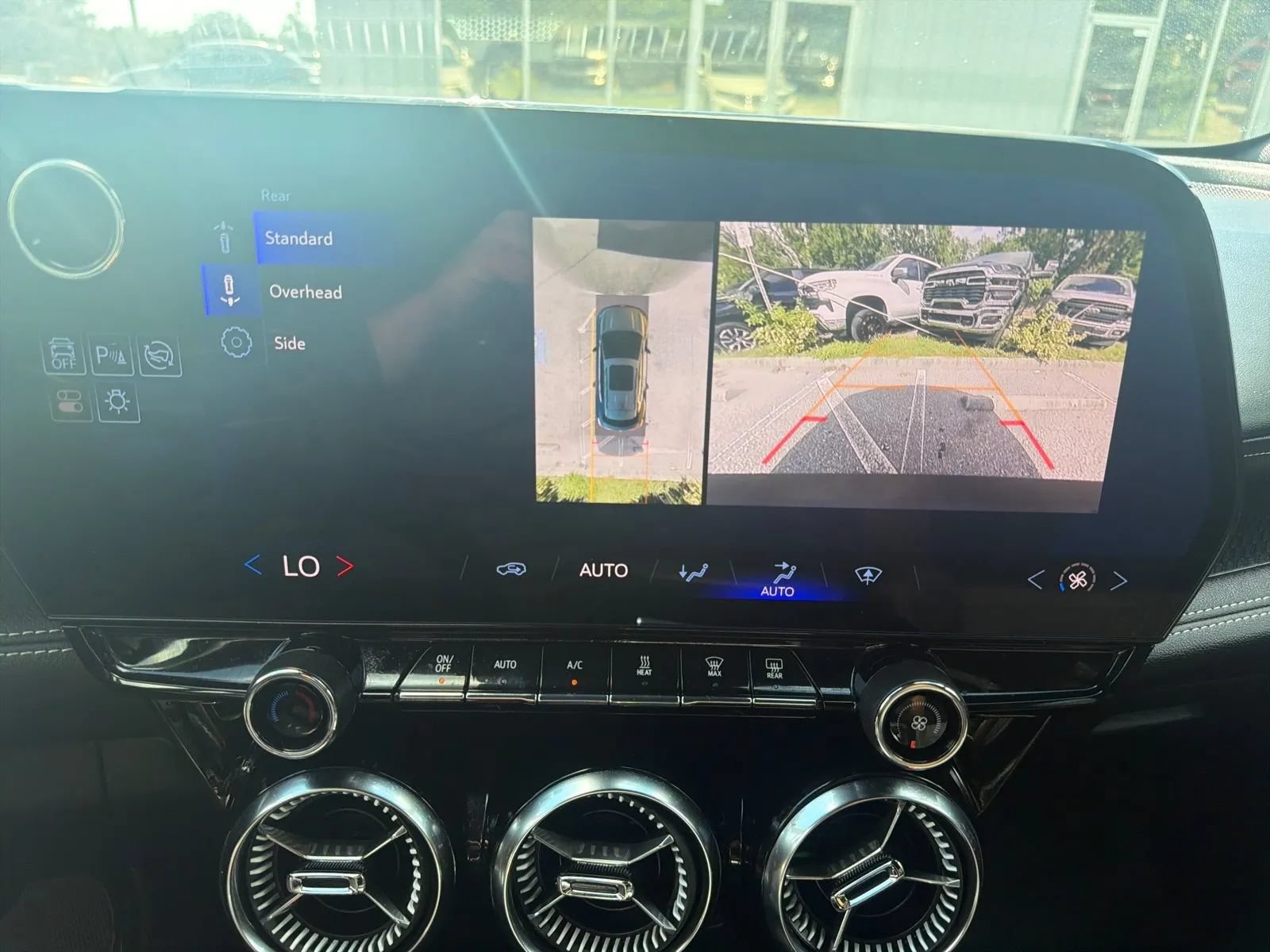 Used 2025 Chevrolet Blazer EV LT AWD/4WD image 12