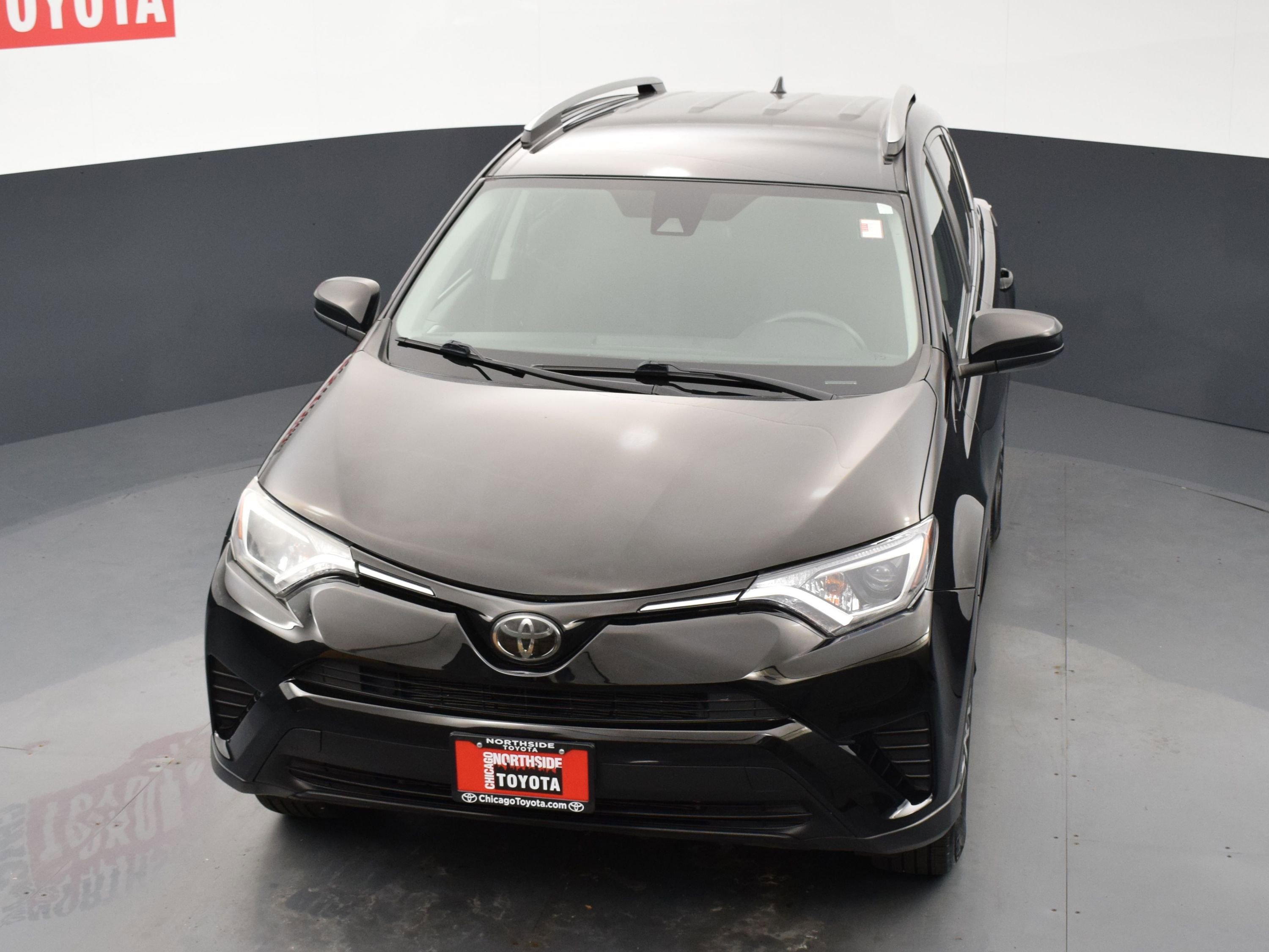 Used 2018 Toyota RAV4 LE w/ All Weather Liner Package FWD image 23