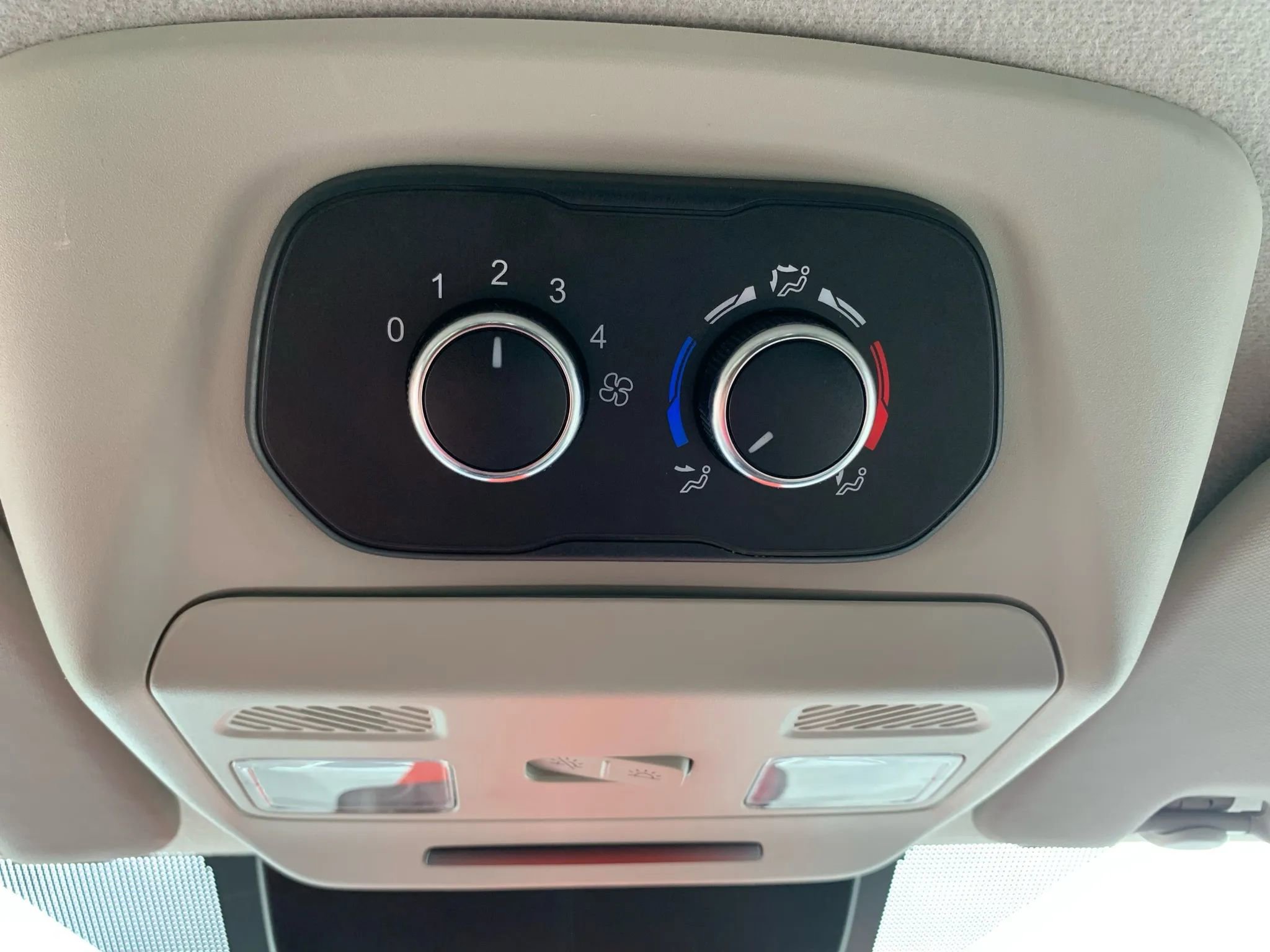 Used 2021 Ford Transit 350 XL image 18