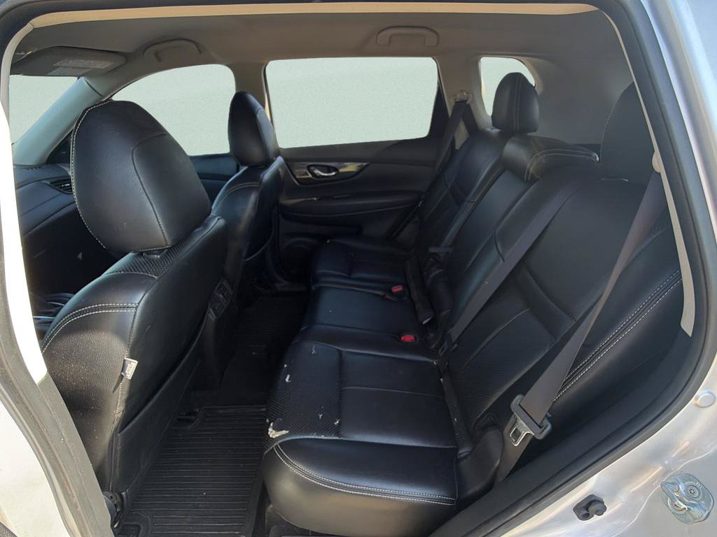 Used 2017 Nissan Rogue SV FWD image 15