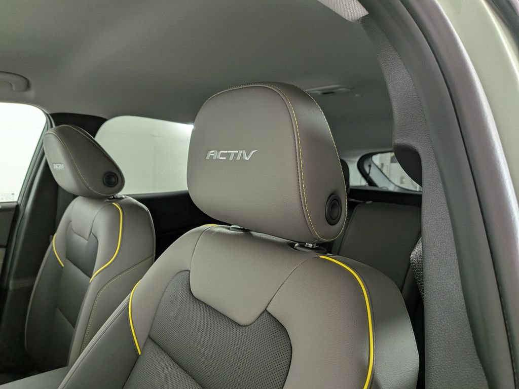 New 2026 Chevrolet Trax ACTIV w/ Driver Confidence Package FWD image 17