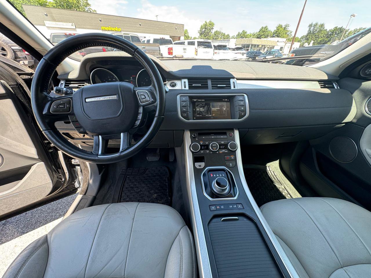 Used 2016 Land Rover Range Rover Evoque SE AWD/4WD image 18
