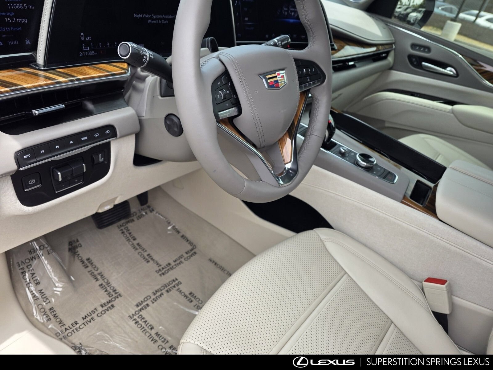 Used 2024 Cadillac Escalade Premium Luxury Platinum w/ Heavy-Duty Trailer Package AWD/4WD image 13