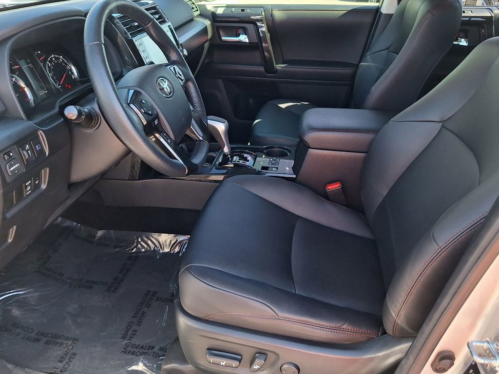 Used 2023 Toyota 4Runner TRD Off-Road Premium w/ Moonroof Package AWD/4WD image 10