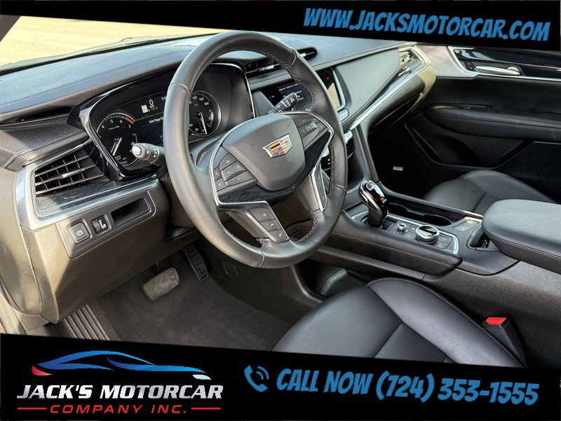 Used 2025 Cadillac XT5 Premium Luxury w/ LPO, Floor Liner Package AWD/4WD image 29