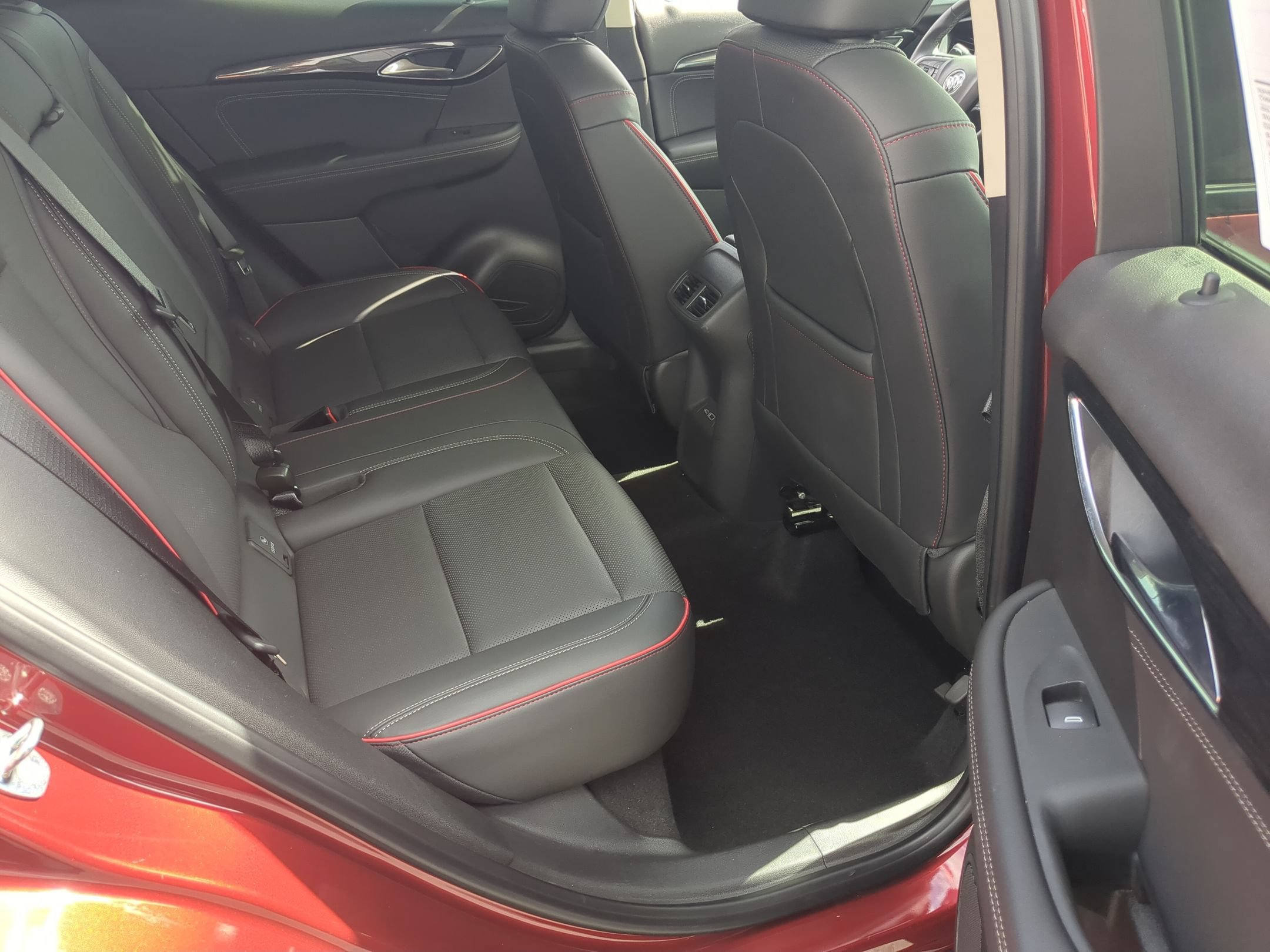 Certified 2023 Buick Envision Essence w/ Sport Touring Package AWD/4WD image 25