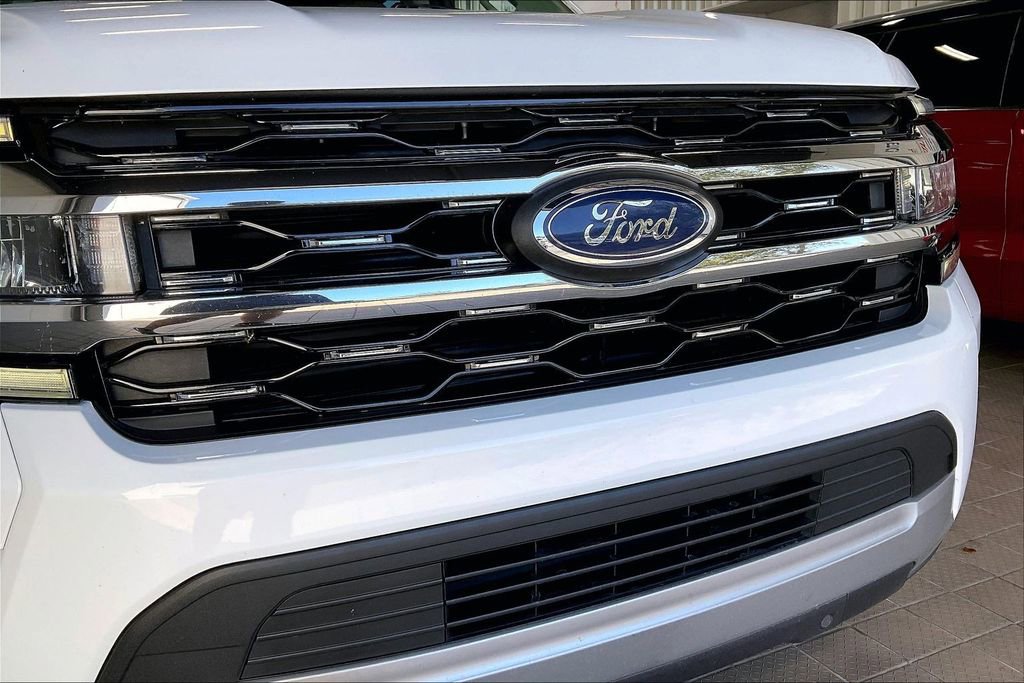 Used 2024 Ford Expedition Limited image 28