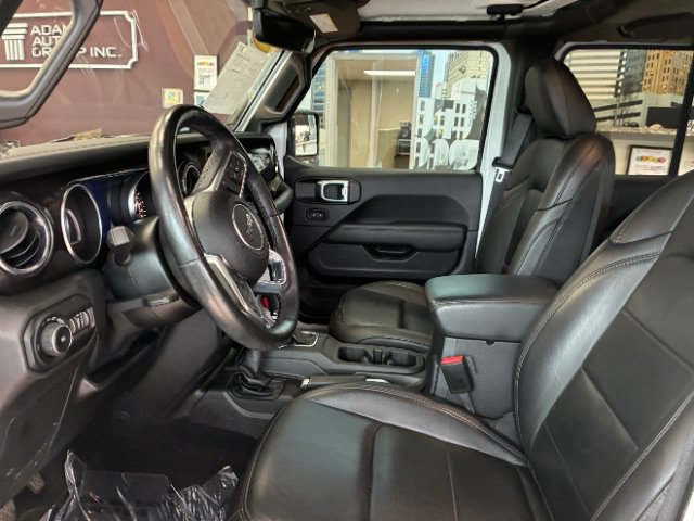 Used 2021 Jeep Wrangler Unlimited Sahara AWD/4WD image 12