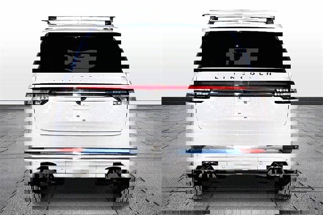 Used 2023 Lincoln Aviator Black Label Grand Touring w/ Class IV Trailer Tow Package image 8