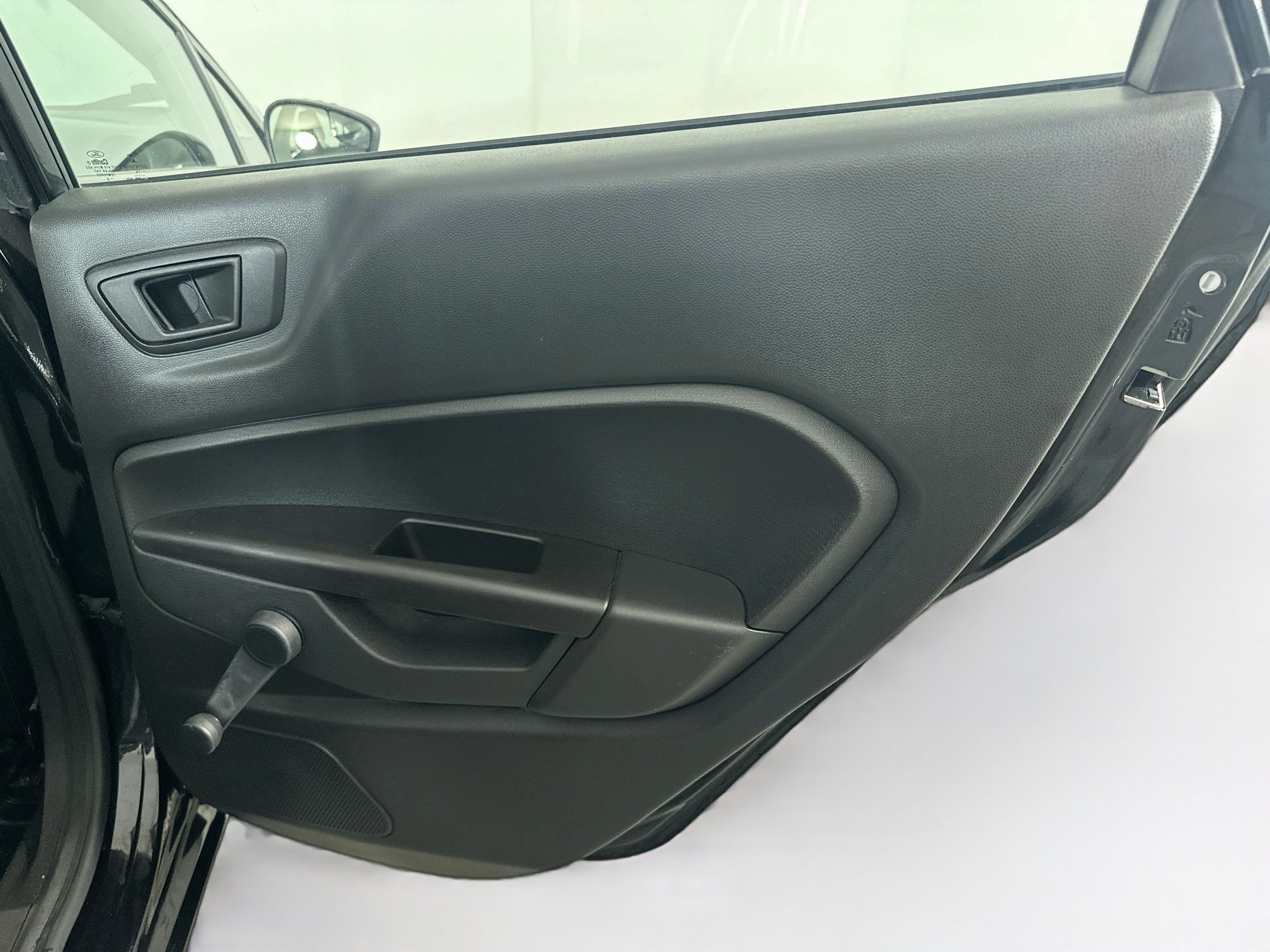 Used 2014 Ford Fiesta S FWD image 28
