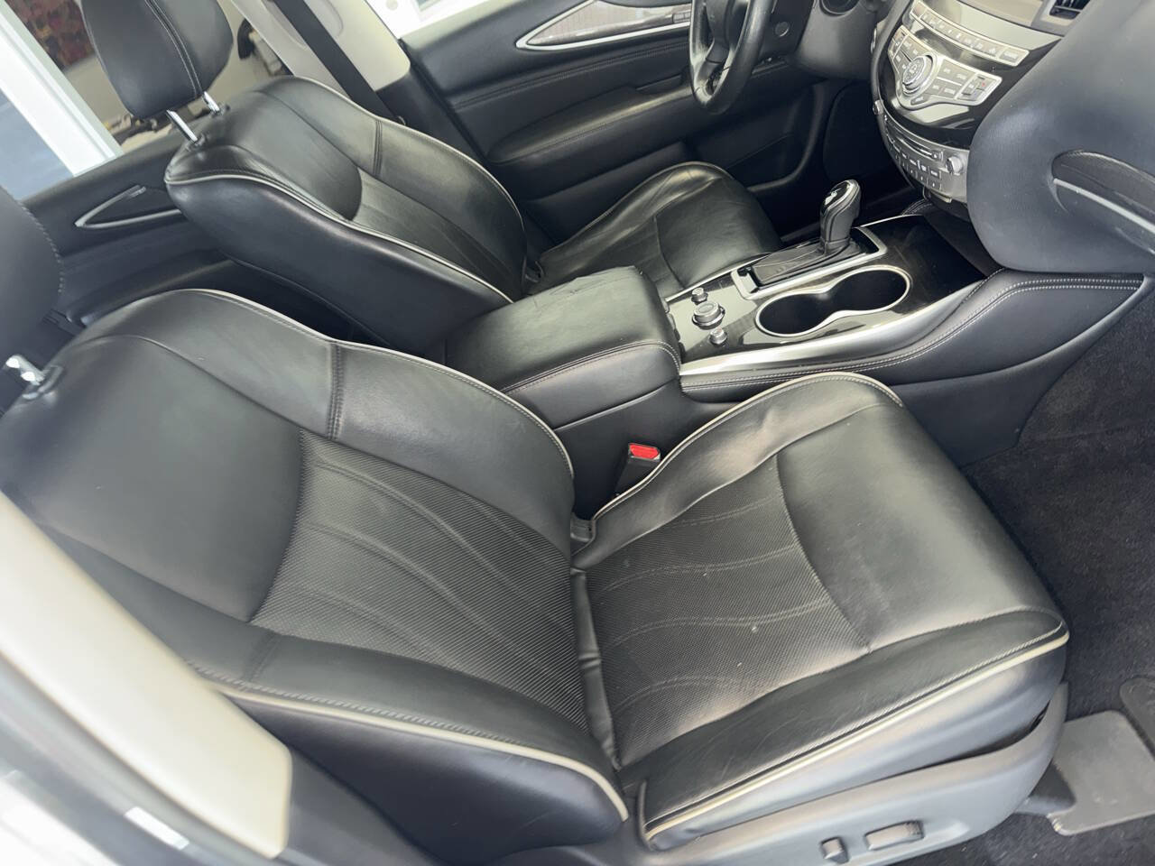 Used 2018 INFINITI QX60 AWD w/ Premium Plus Package image 17
