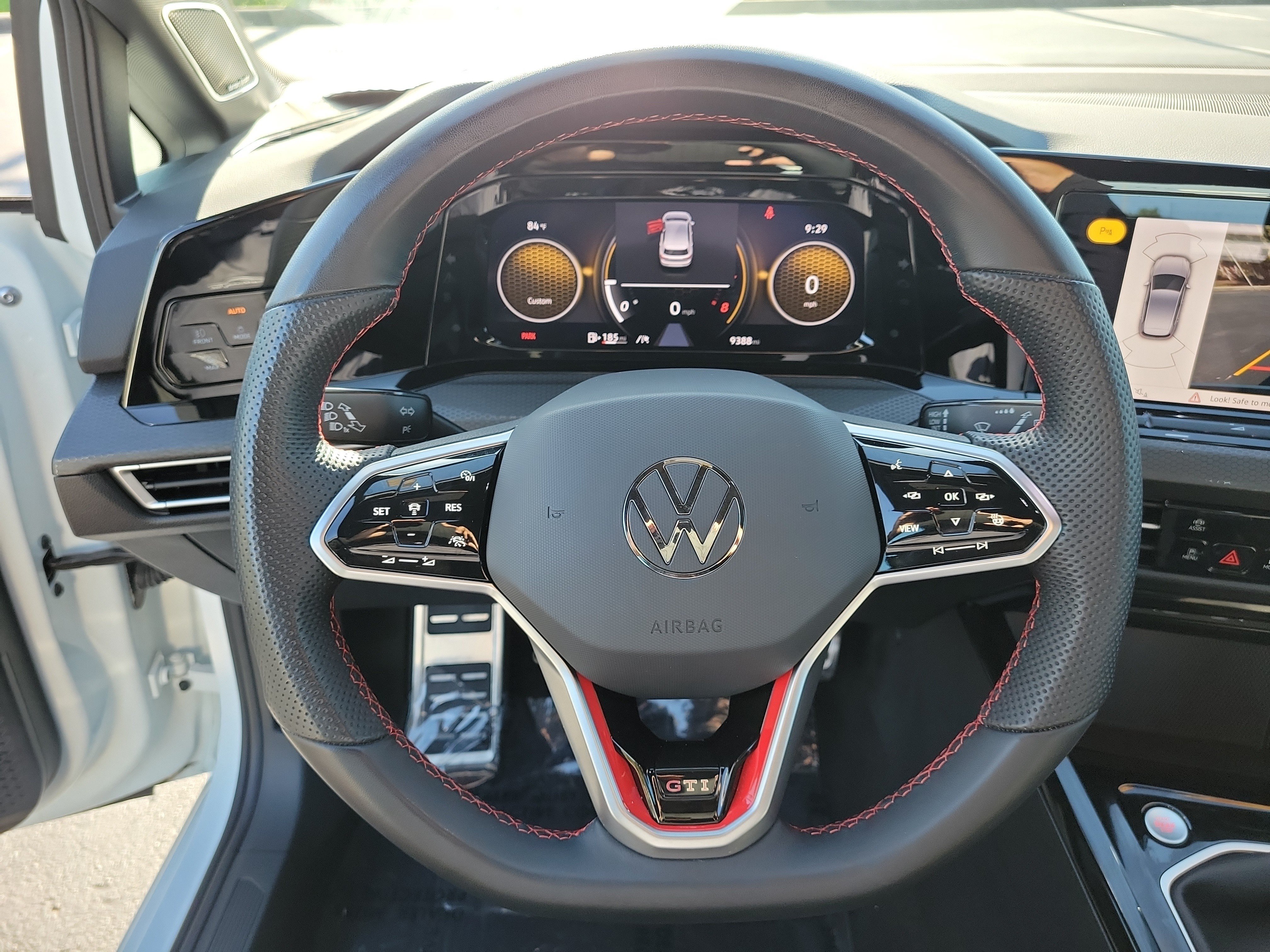 Used 2024 Volkswagen GTI SE FWD image 25