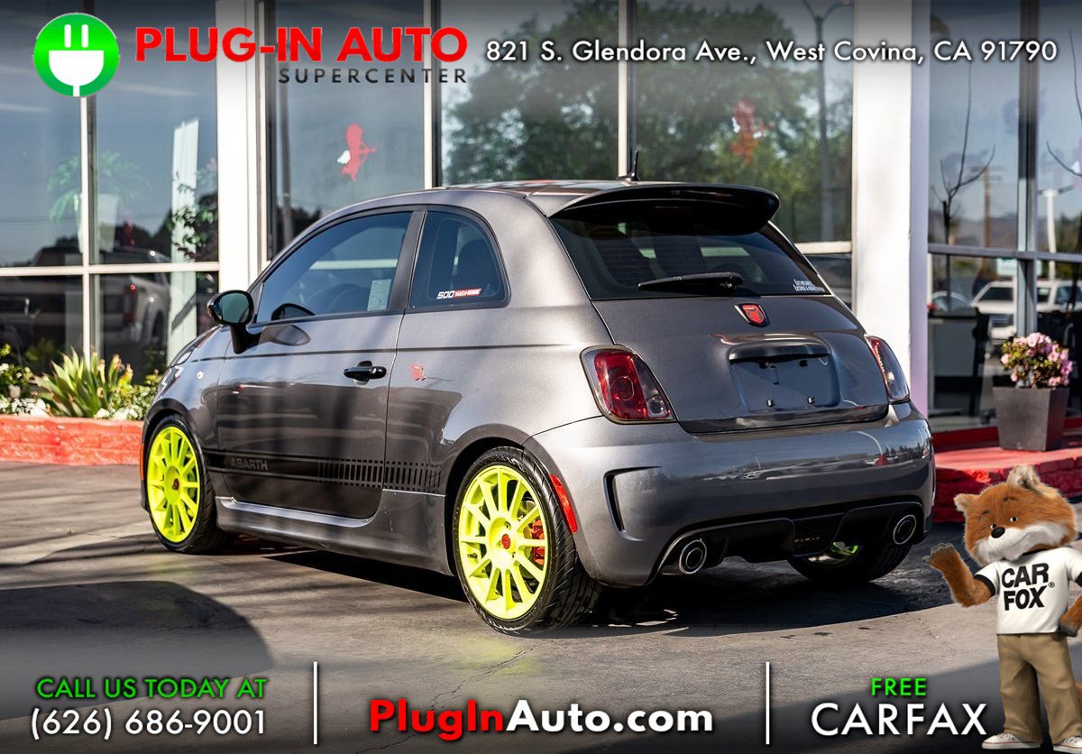 Used 2013 FIAT 500 Abarth w/ Beats Audio Pkg FWD image 4