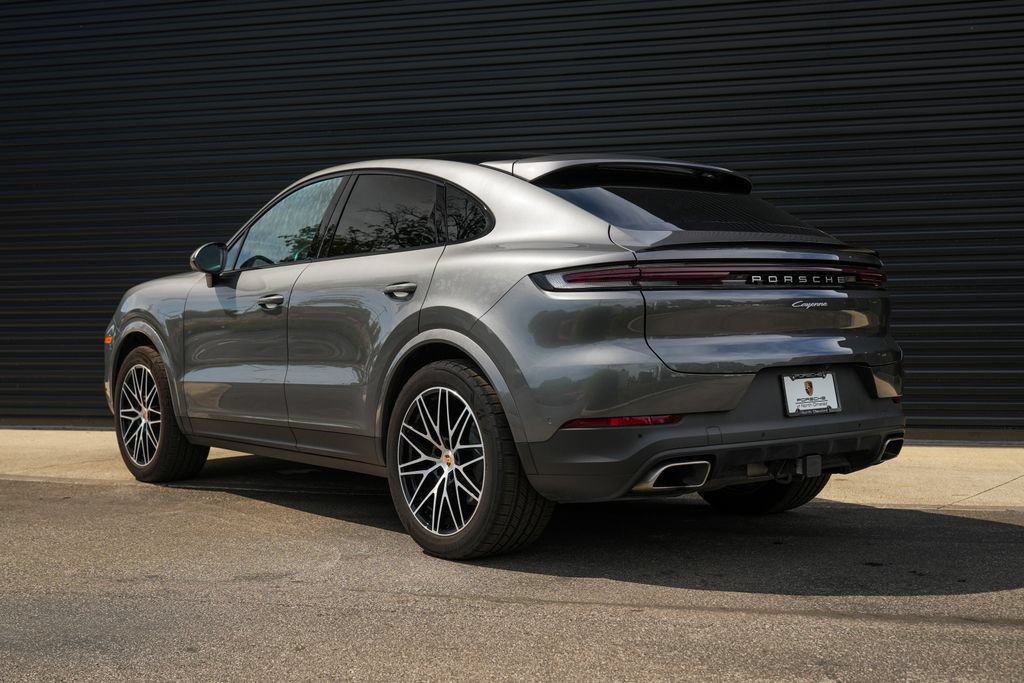 Certified 2026 Porsche Cayenne Coupe AWD/4WD image 3