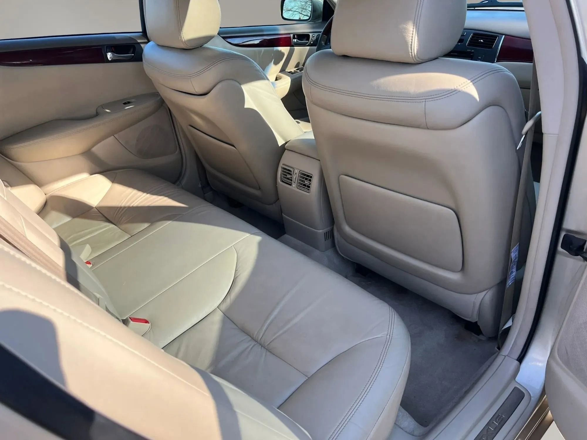 Used 2004 Lexus ES 330 image 12