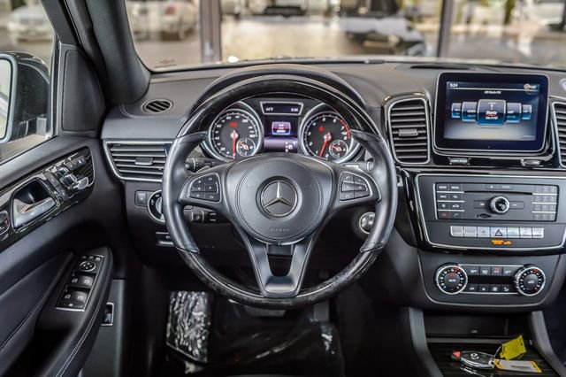 Used 2017 Mercedes-Benz GLS 450 4MATIC image 33