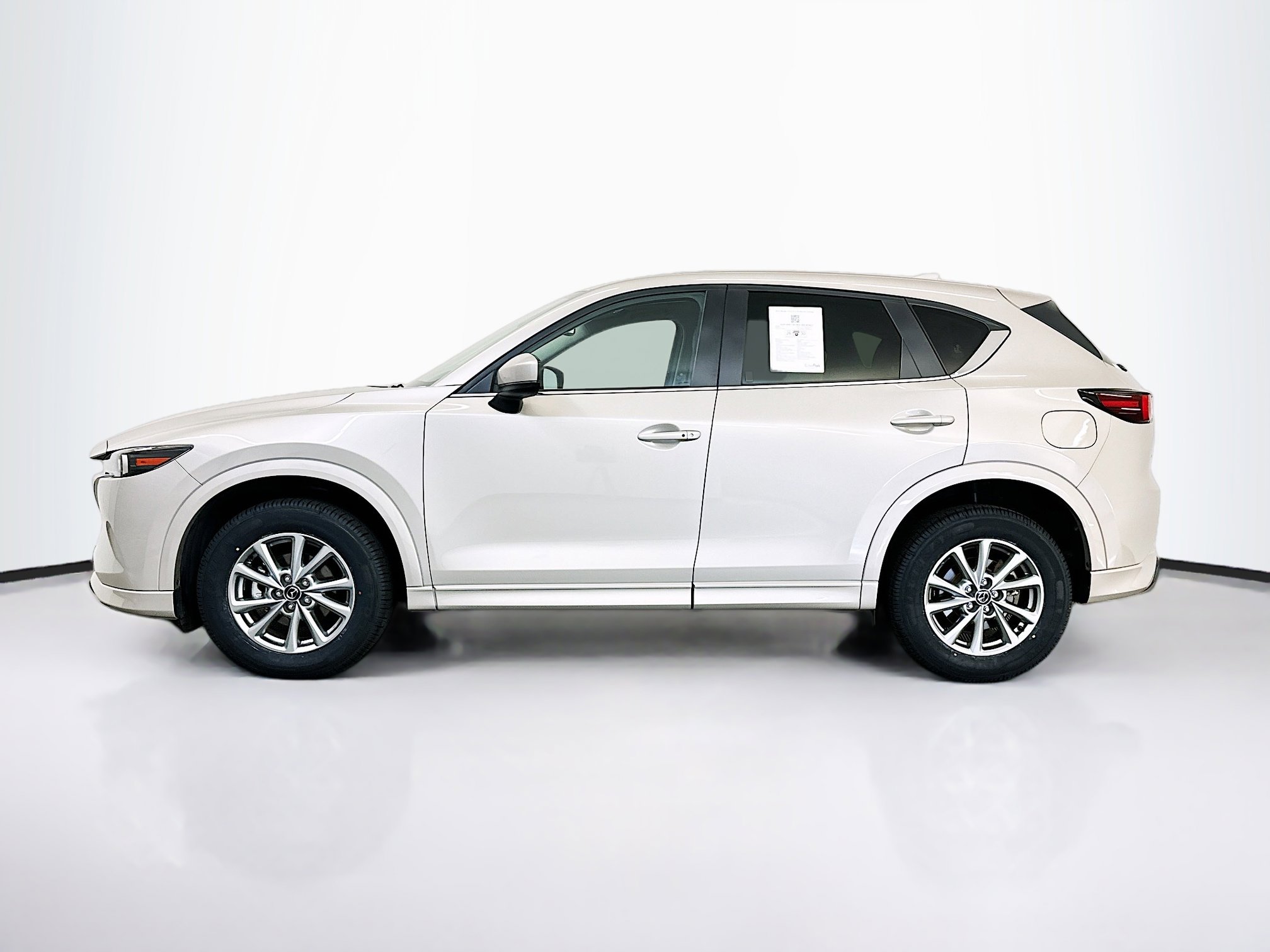 Used 2025 MAZDA CX-5 AWD 2.5 S w/ Preferred Package image 4