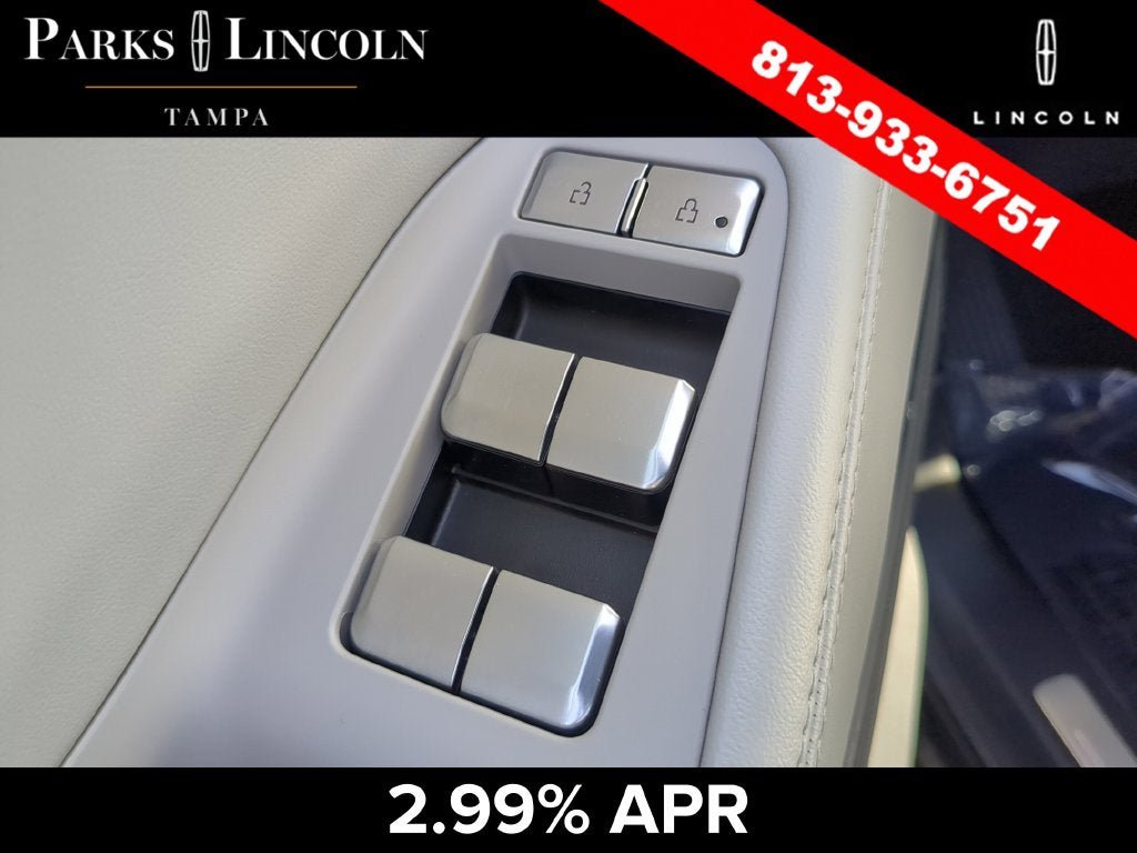 Certified 2025 Lincoln Navigator Reserve AWD/4WD image 18