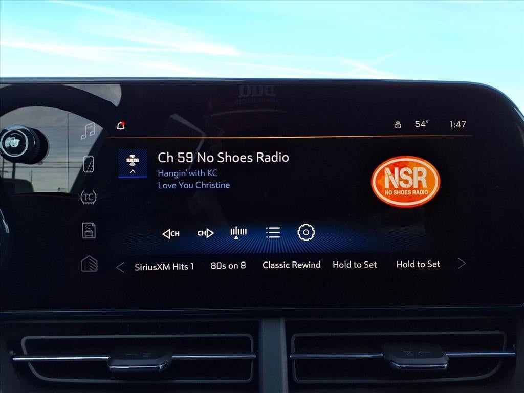 New 2026 Chevrolet Trax ACTIV w/ Sunroof Package image 17