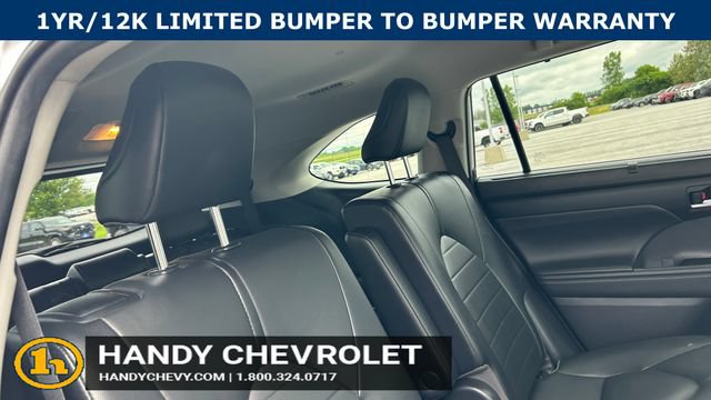 Used 2021 Toyota Highlander XLE AWD/4WD image 46