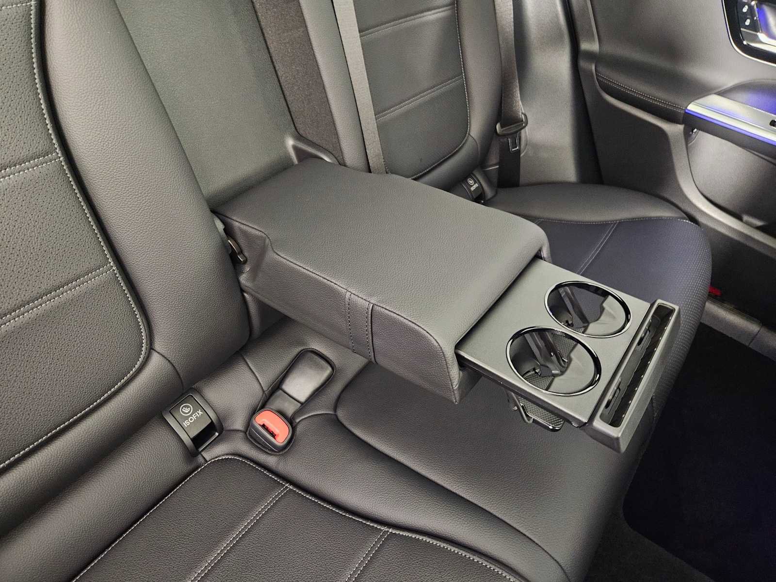 New 2025 Mercedes-Benz GLC 300 4MATIC image 38