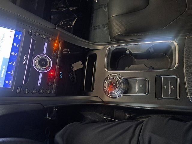 Used 2020 Ford Fusion Titanium image 18