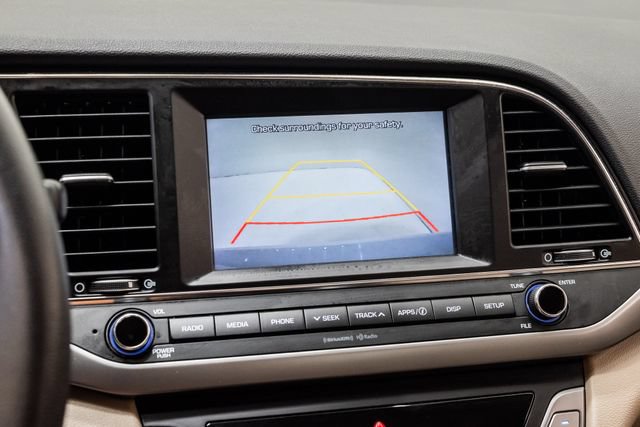 Used 2017 Hyundai Elantra SE FWD image 14