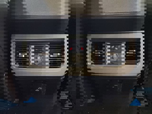 New 2026 Ford F250 Lariat image 40