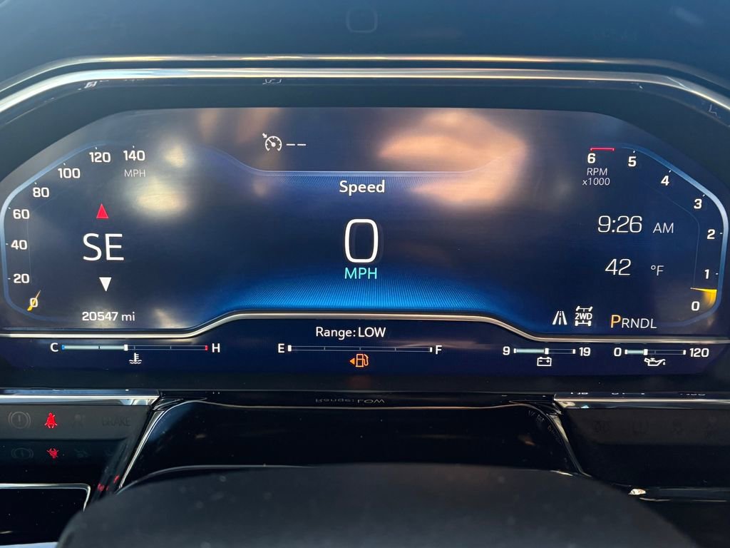 Used 2025 Chevrolet Silverado 2500 LT image 5