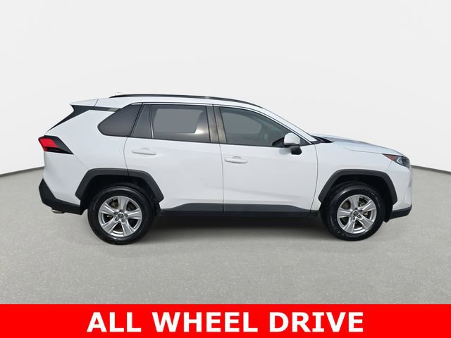 Used 2021 Toyota RAV4 XLE image 4