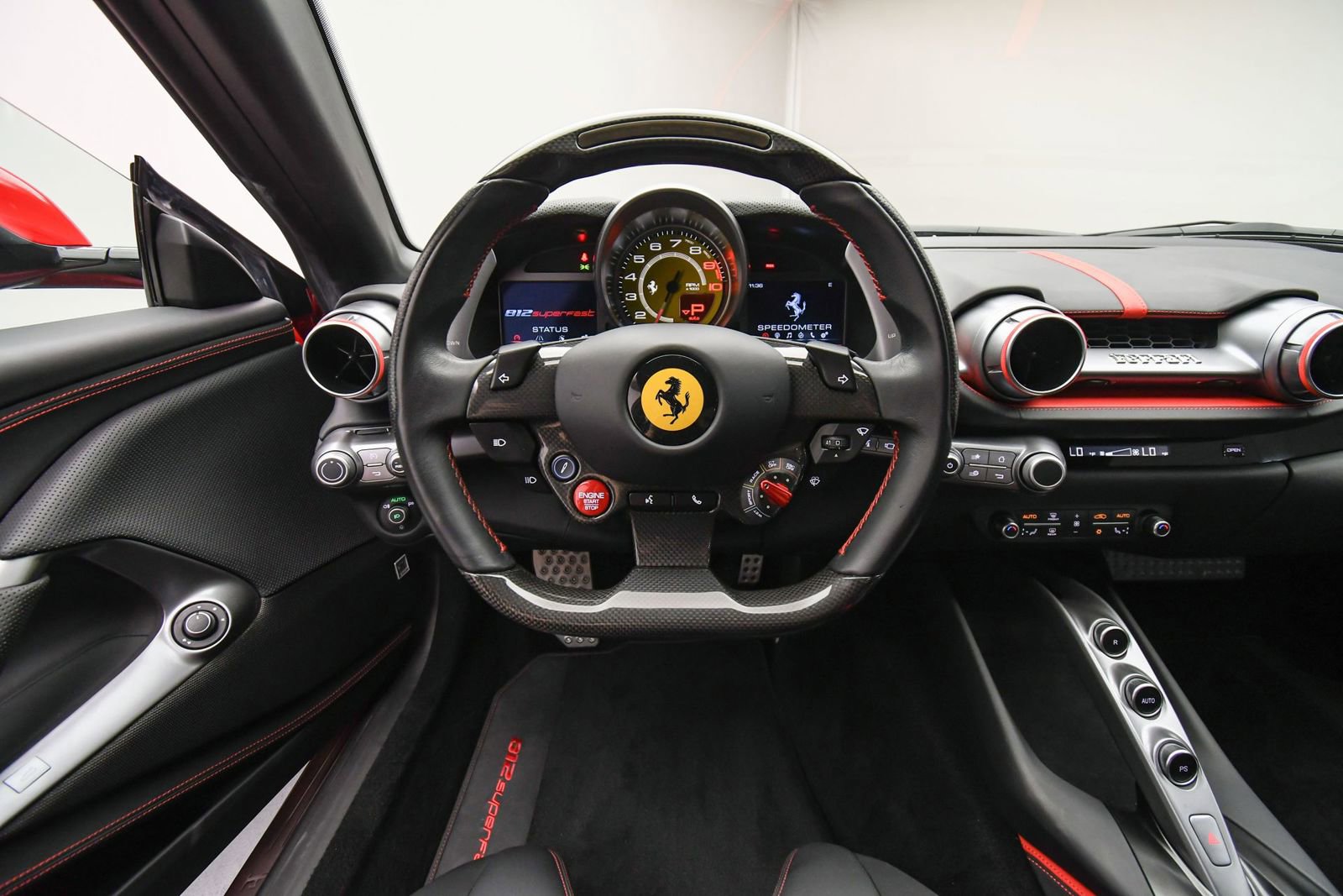 Used 2018 Ferrari 812 Superfast RWD image 44