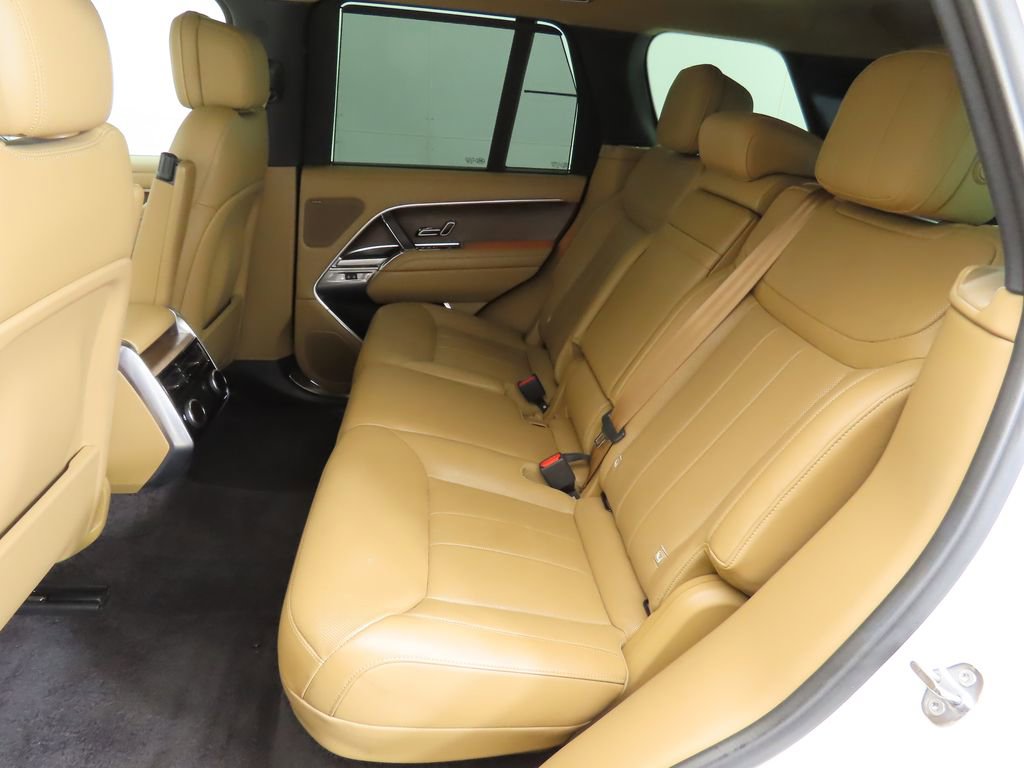 Certified 2023 Land Rover Range Rover SE image 21