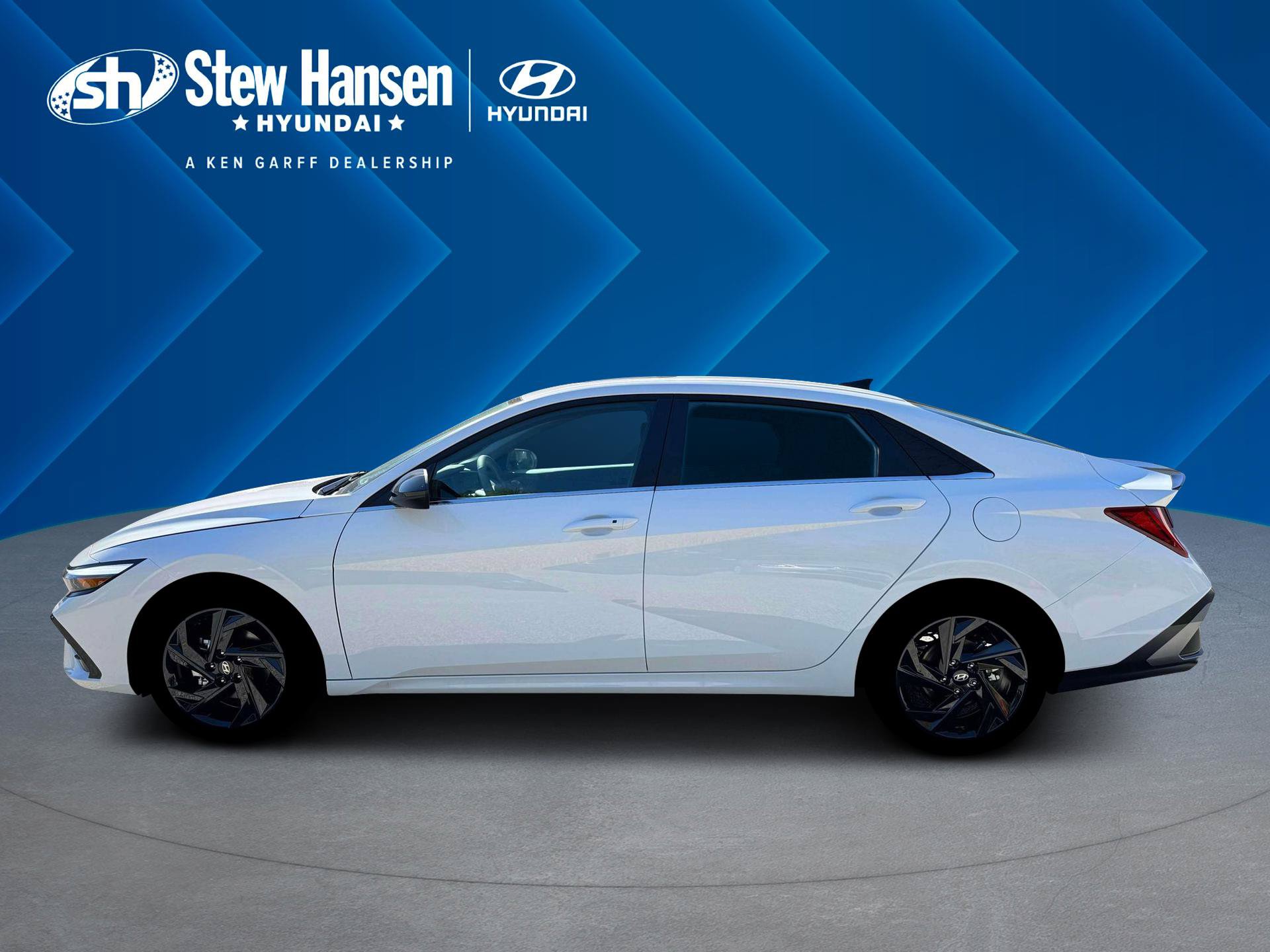 New 2026 Hyundai Elantra SEL Sport Premium FWD image 3