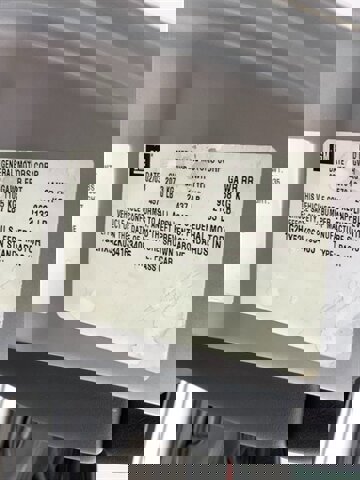 Used 2003 Pontiac Bonneville SE image 13