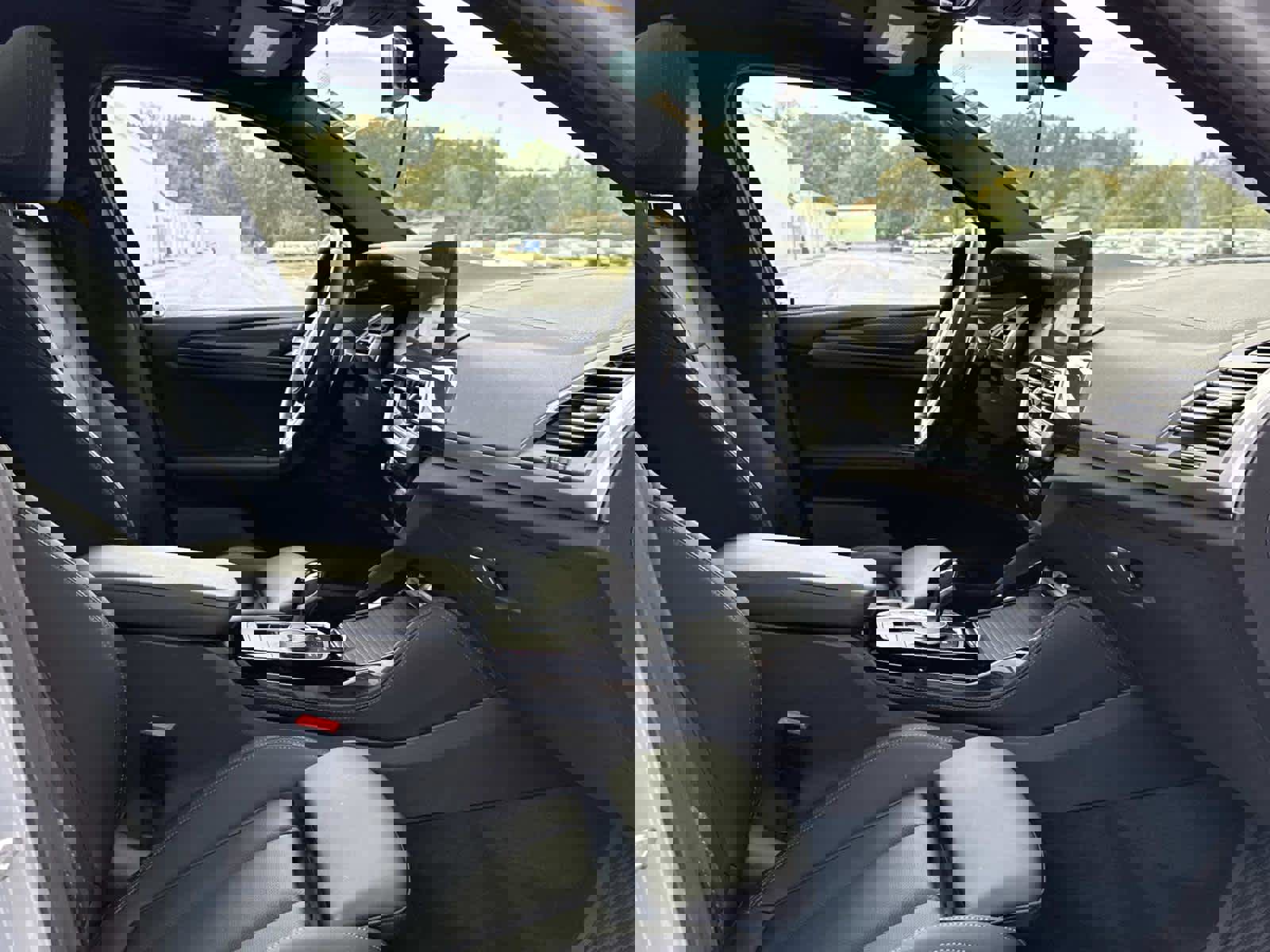 Certified 2024 BMW X4 M40i w/ Premium Package image 16