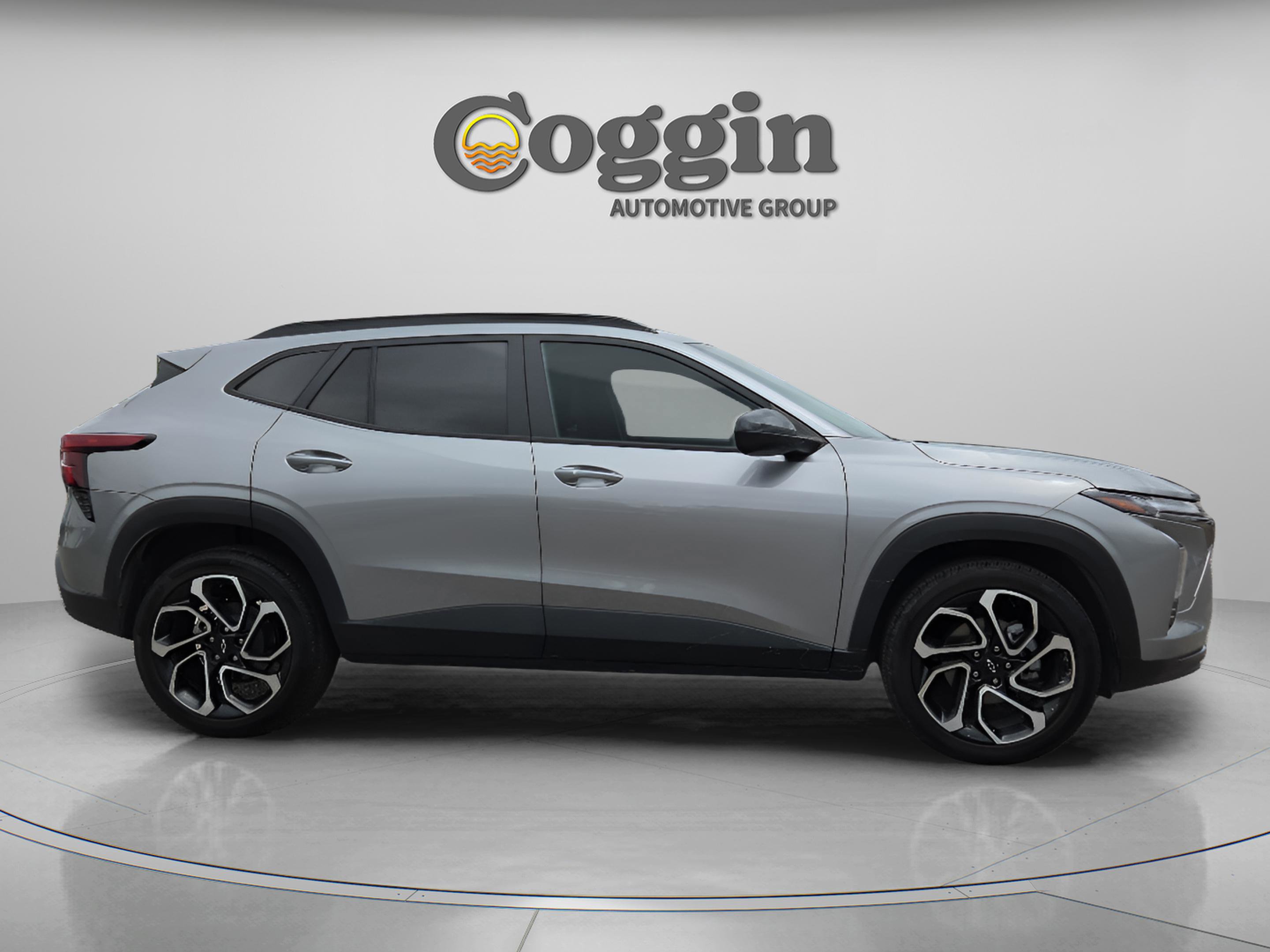 Used 2025 Chevrolet Trax RS w/ Driver Confidence Package FWD image 6