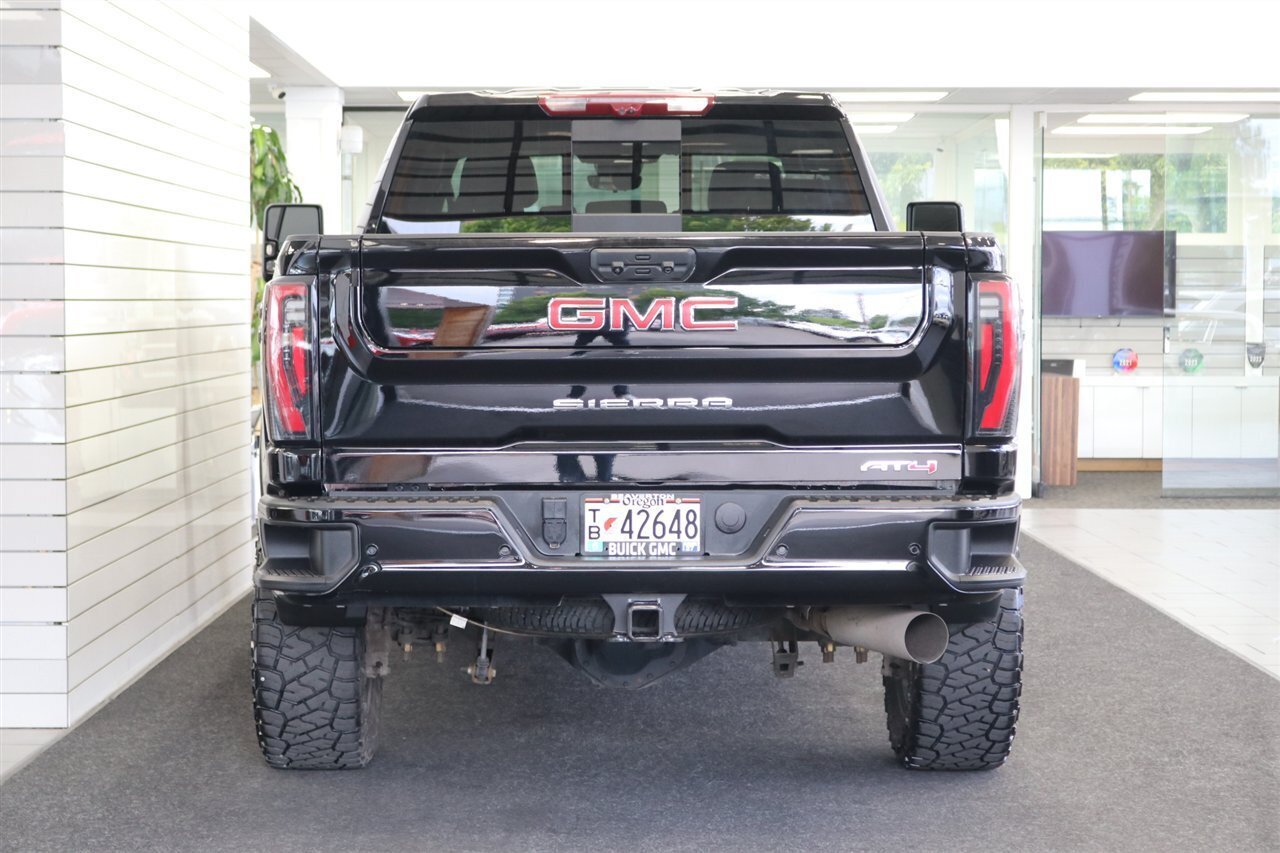 Used 2024 GMC Sierra 3500 AT4 w/ AT4 Premium Plus Package AWD/4WD image 9